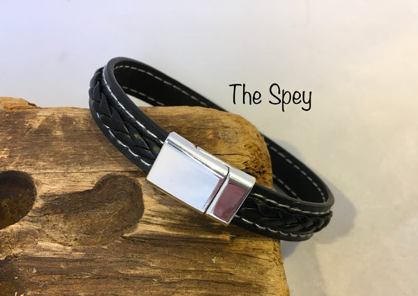 The Spey black leather bracelet